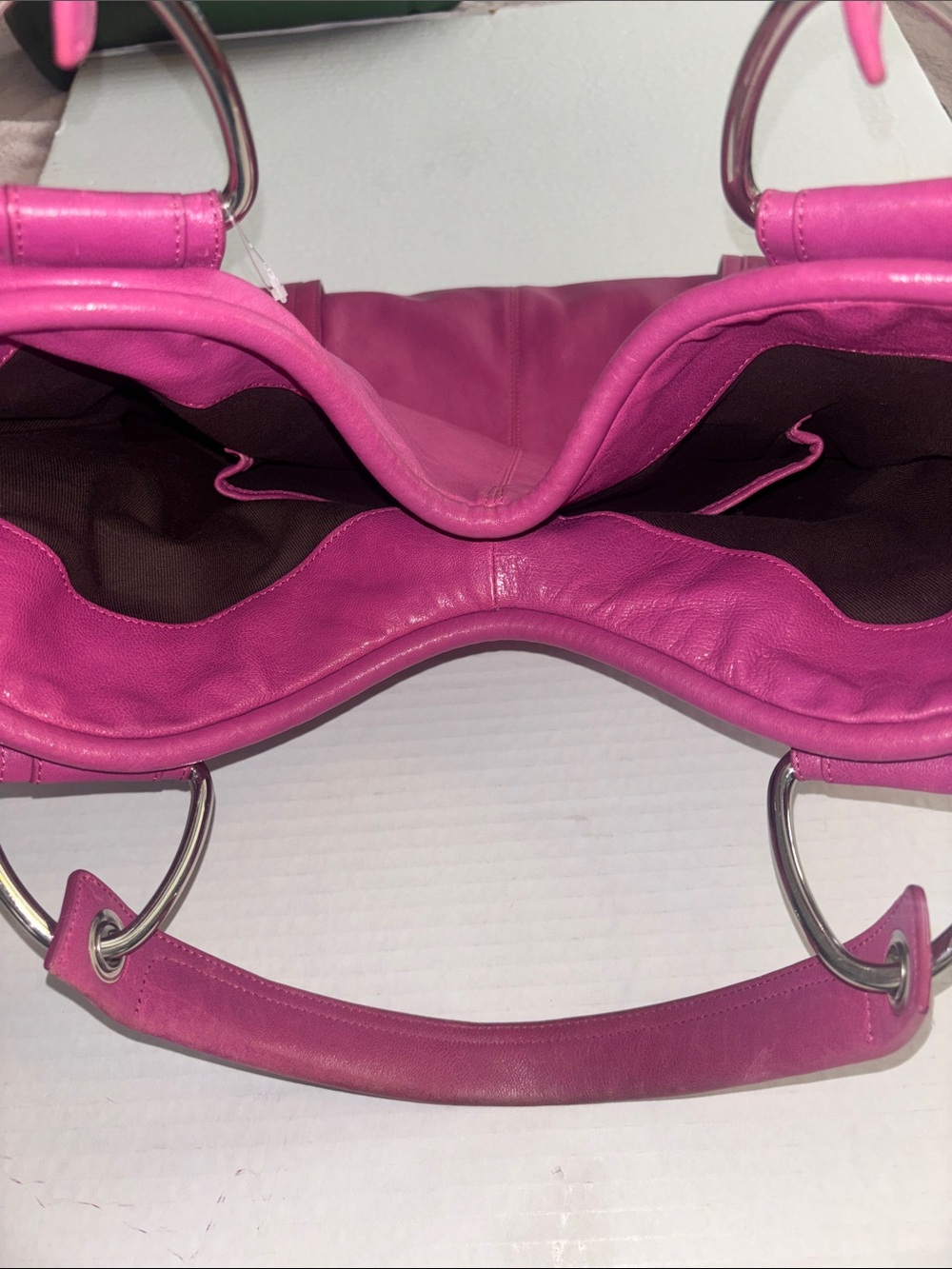 KOOBA BRAND…. MAGENTA PINK LEATHER SHOULDER BAG SILVER HARDWARE STUD DESIGN - Picture 3 of 11